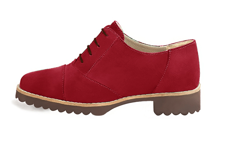 Cardinal red women's casual lace-up shoes. Round toe. Flat rubber soles. Profile view - Florence KOOIJMAN